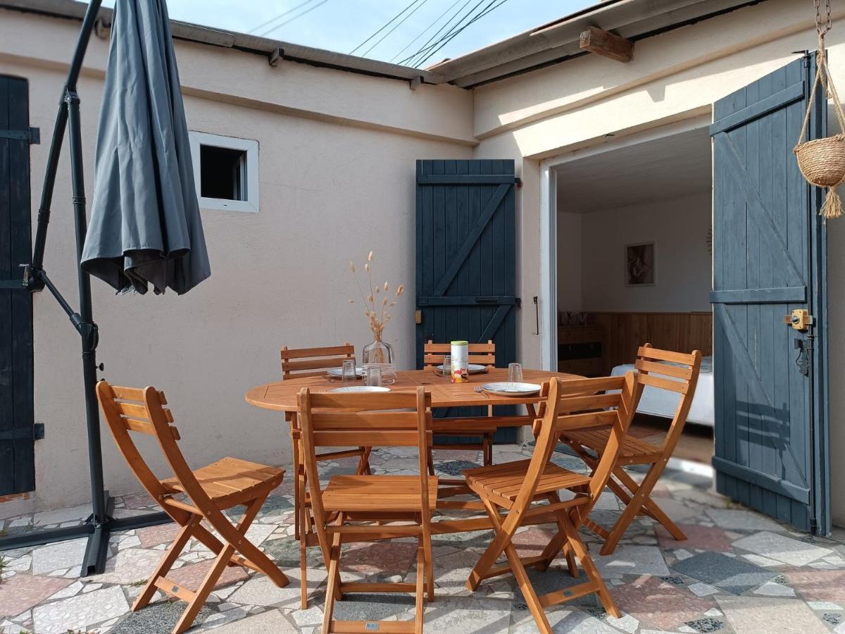 Cabanon Avec Dependance Villa Saint-Mitre-les-Remparts Bagian luar foto